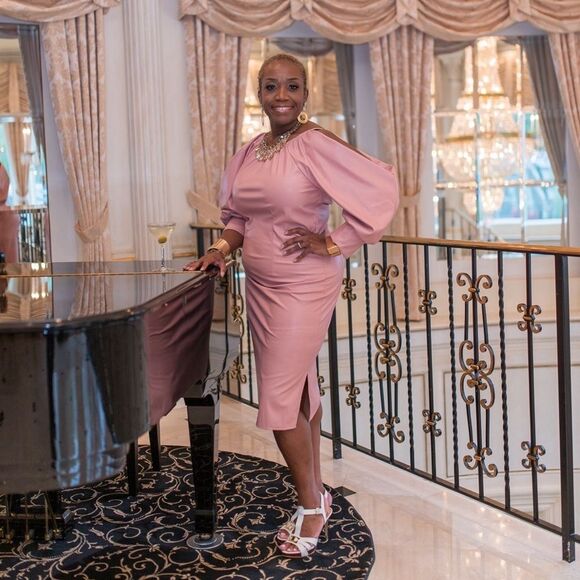 Louis Vuitton Handbags - Like this listing for Show Notifications